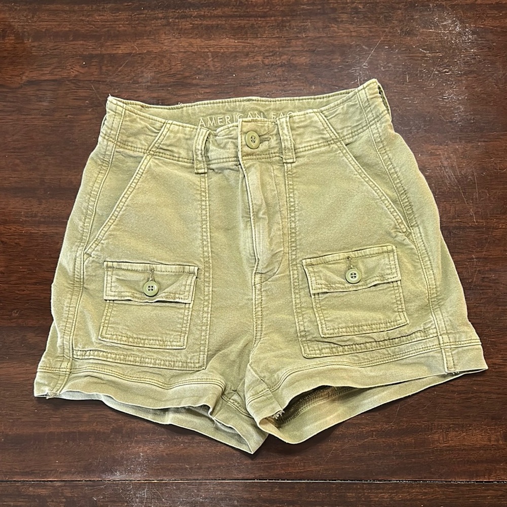 American Eagle Outfitters Women's Green Shorts